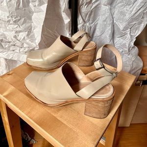 Intentionally Blank Hongo Platforms